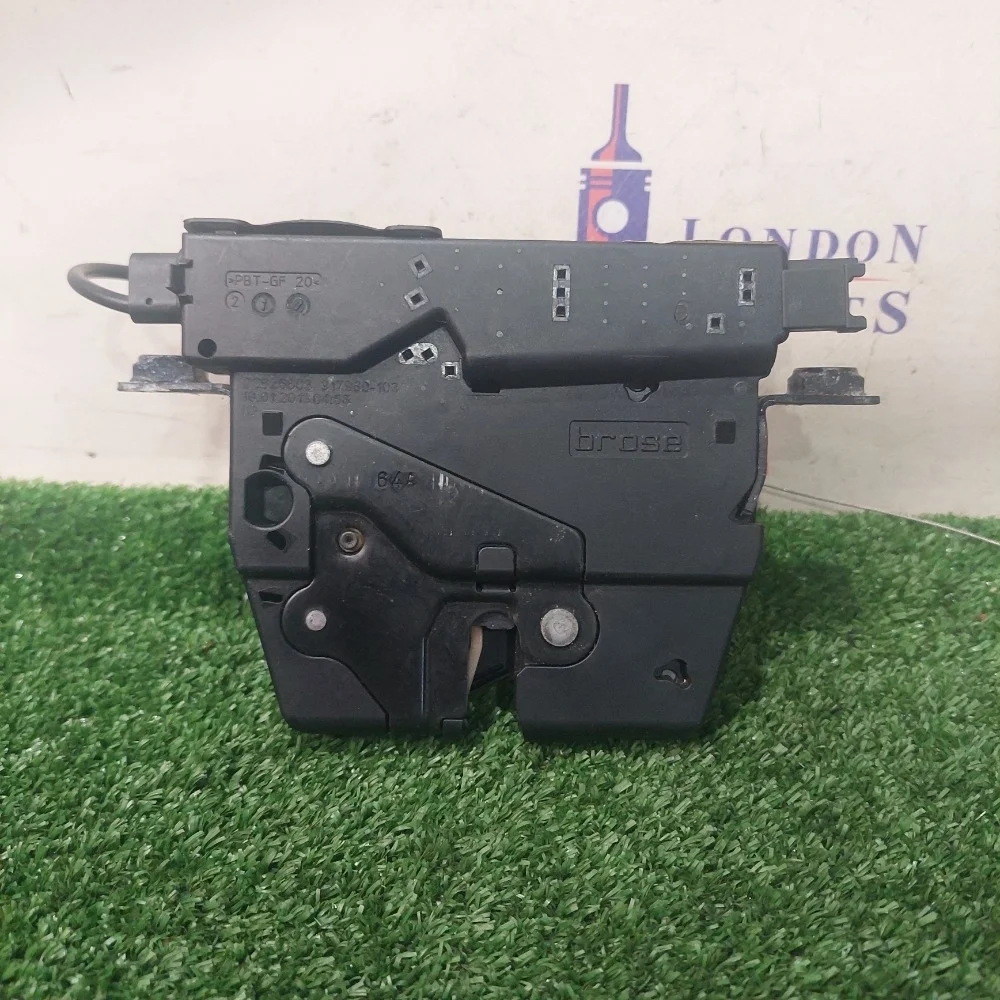 Замок багажника BMW F10