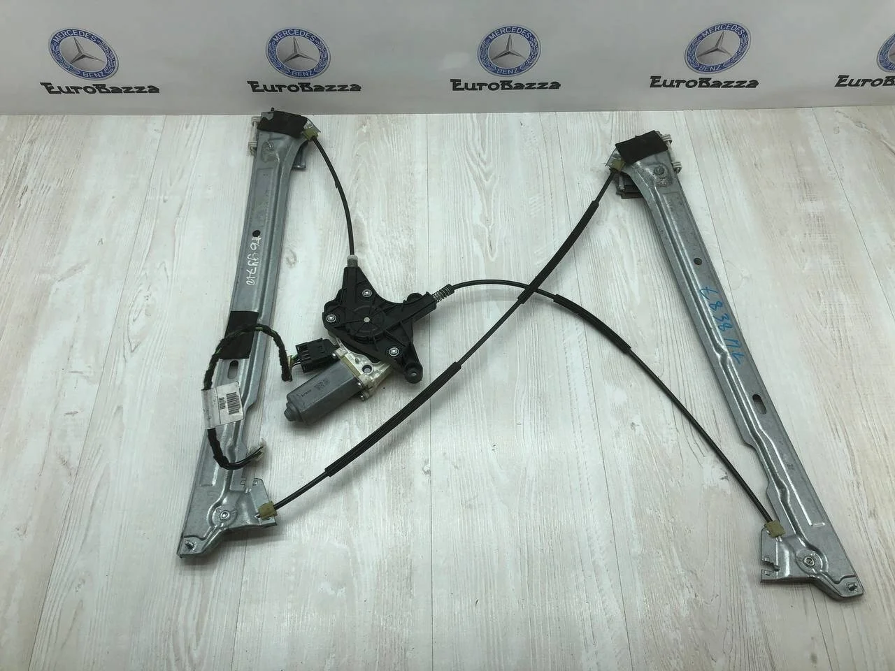 Стеклоподъёмник передний правый Mercedes W639