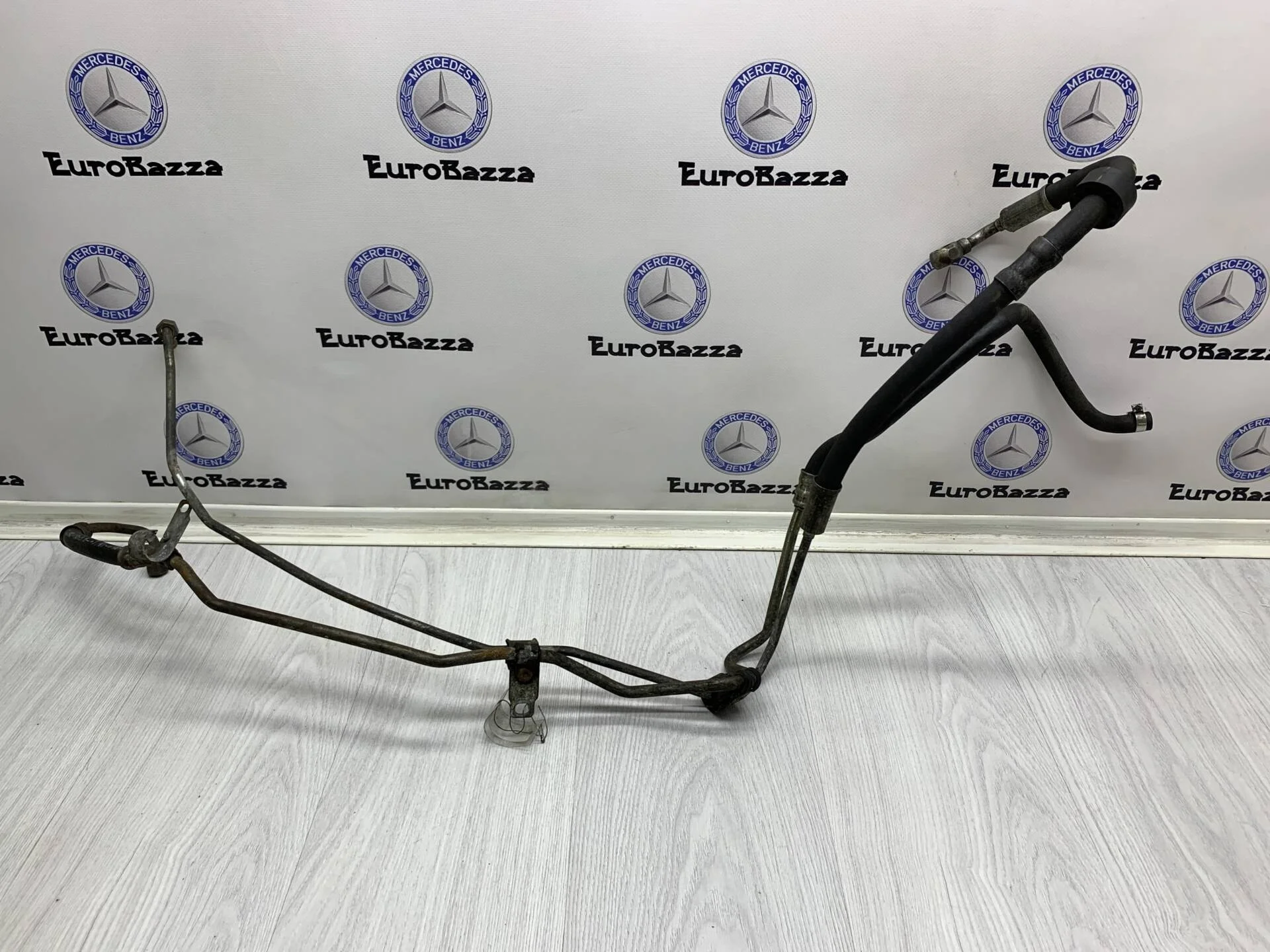 Трубка гидроусилителя руля Mercedes W202