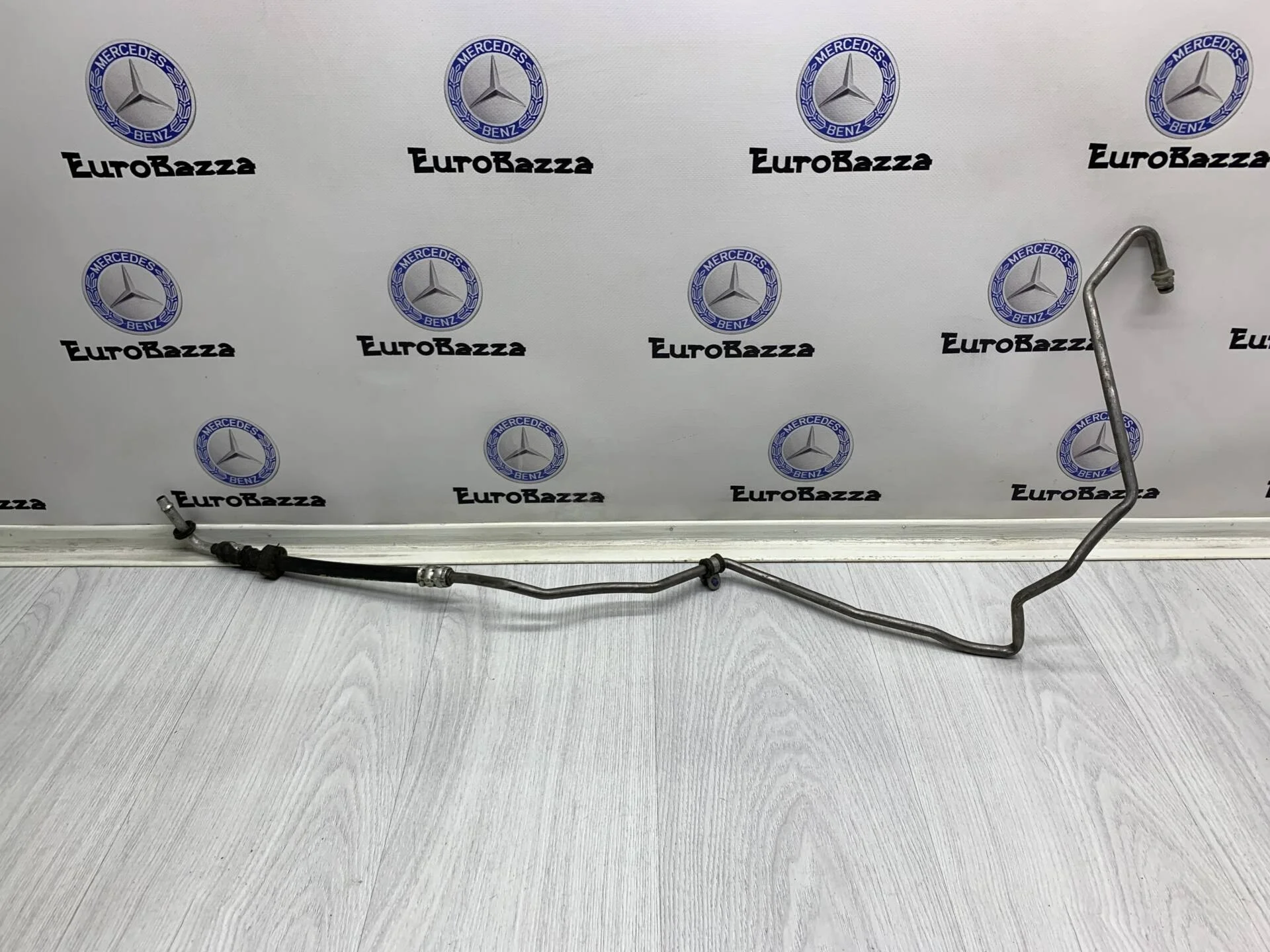 Трубка охлаждения АКПП левая Mercedes W221