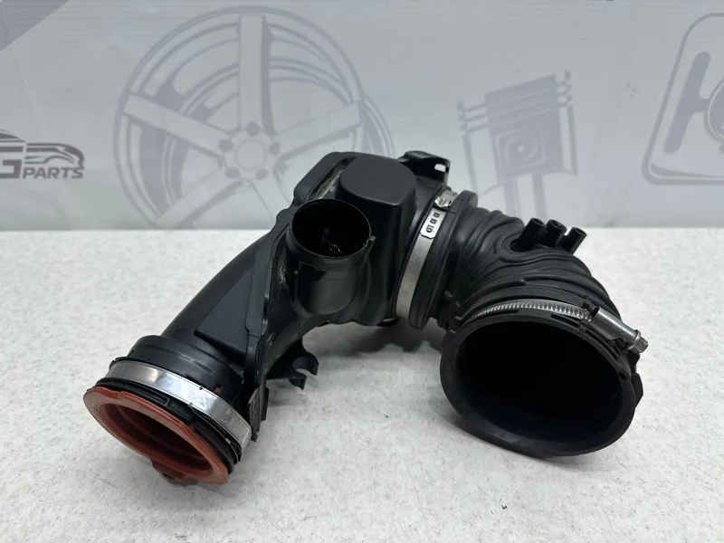 Патрубок воздушного фильтра Mercedes-benz GLC 2017 C253