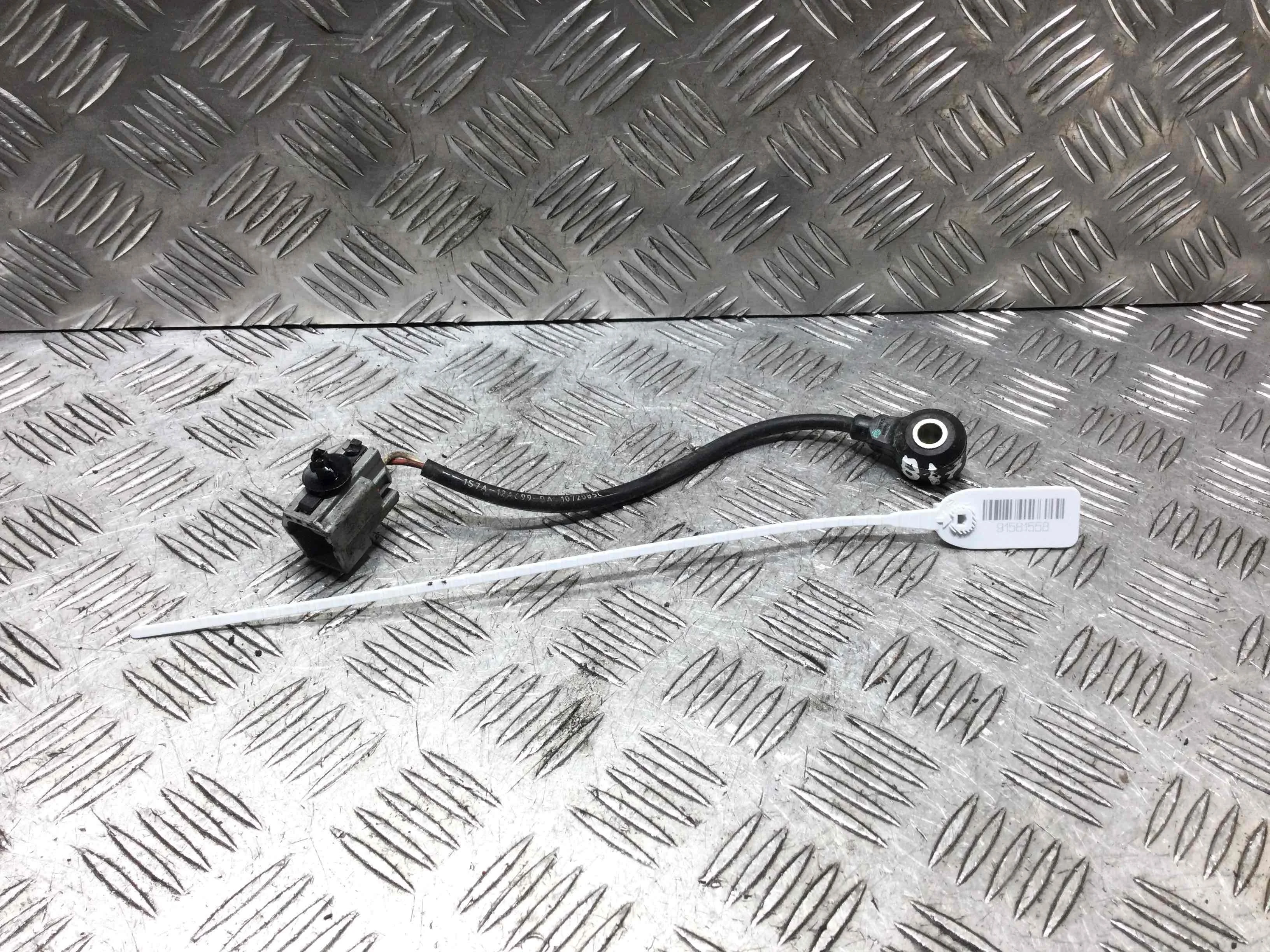 Датчик детонации Ford Mondeo 3 поколение [рестайлинг] (2003-2007) бензин 2.0 i Механика Седан