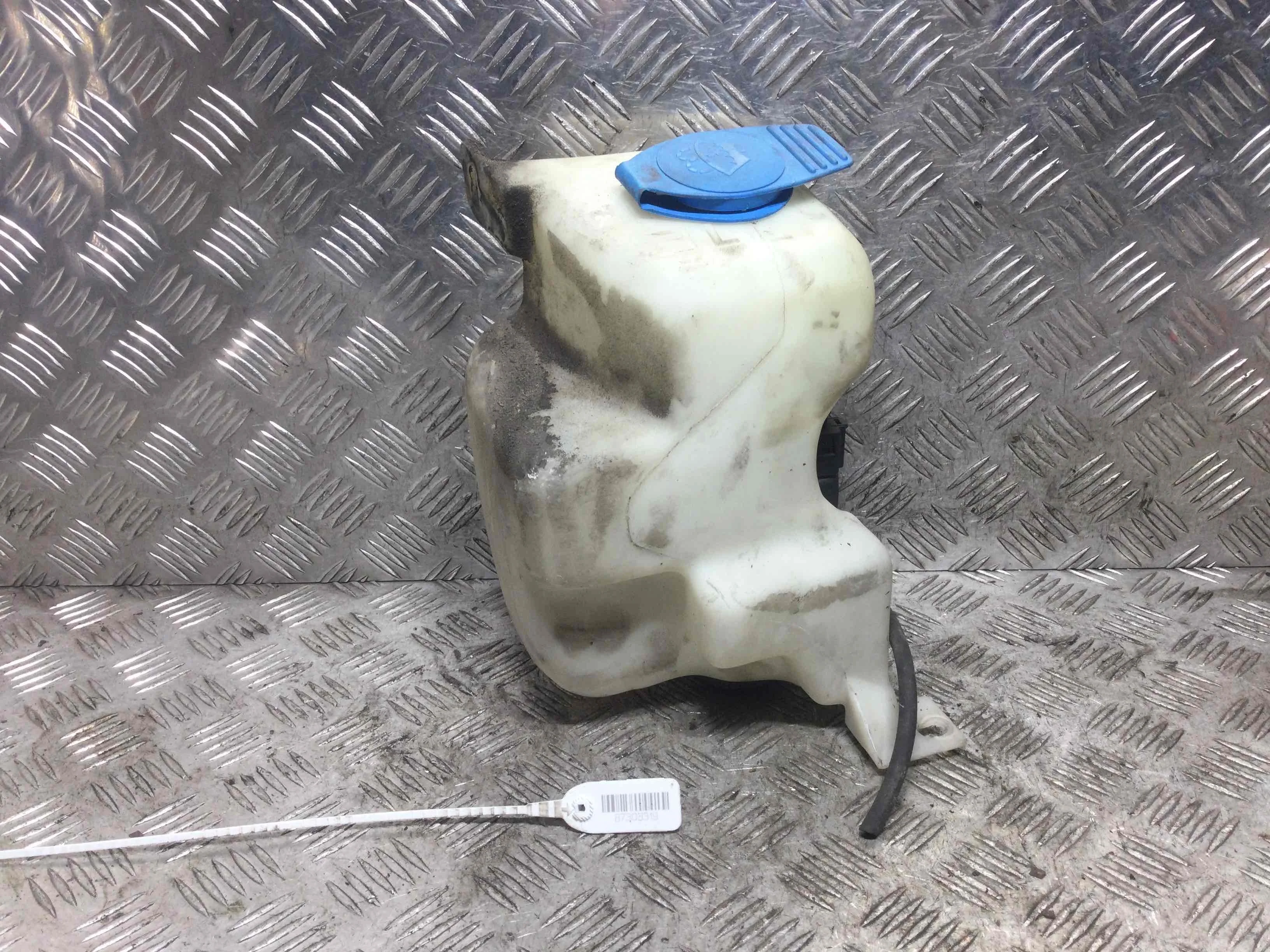 Бачок омывателя Audi A3 8L (1996-2000) бензин 1.8 i Механика Х/б