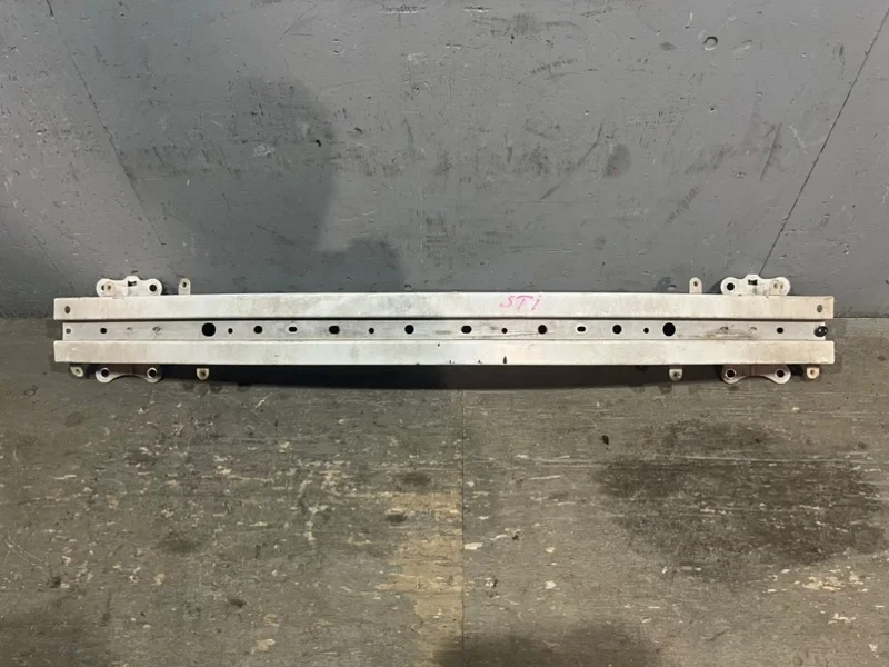 Усилитель бампера Subaru Impreza WRX STI GRF