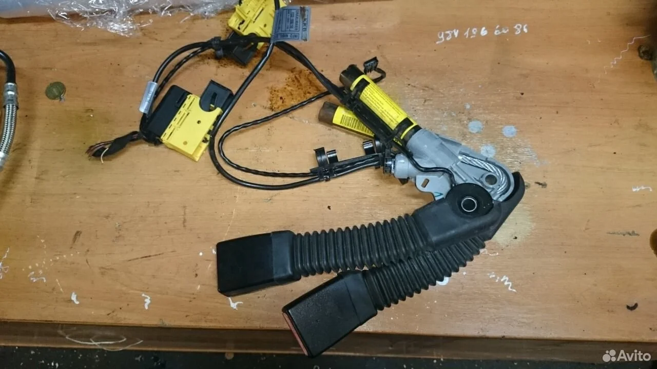 Натяжитель ремня безопасности бмв bmw е83 х3 х5