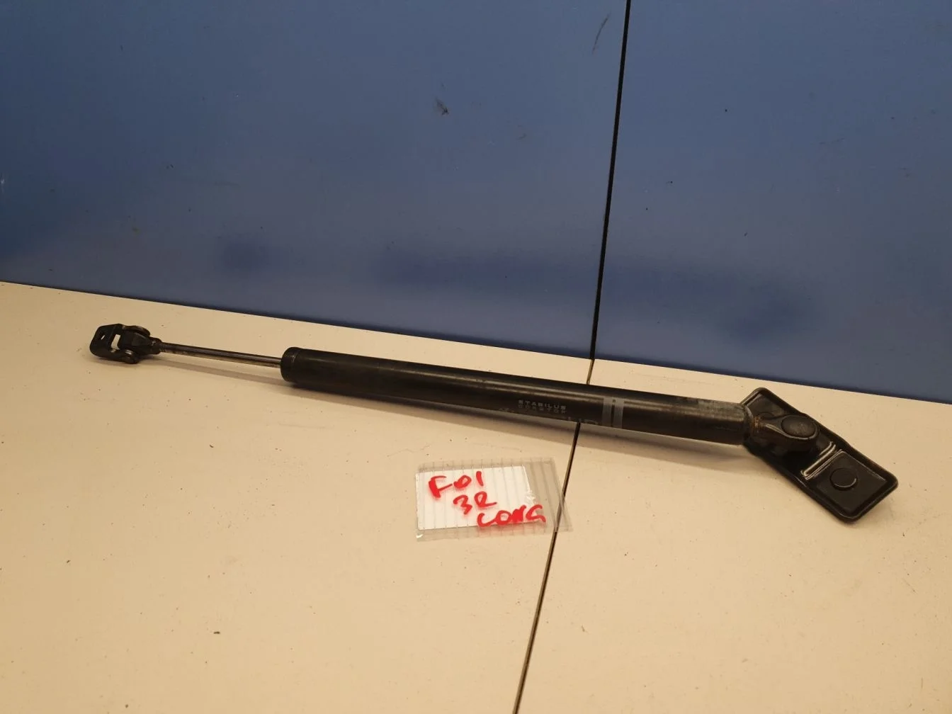 Ограничитель двери задней правой для BMW 7 F01 F02 2008-2015