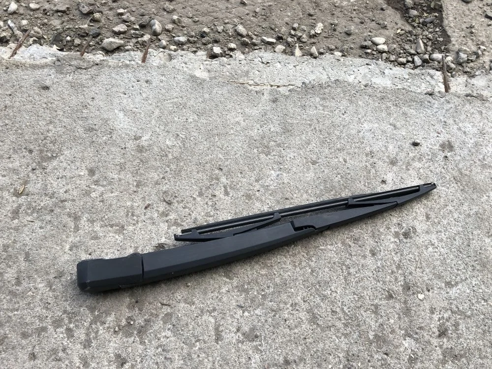 поводок заднего дворника opel astra J 5d gtc