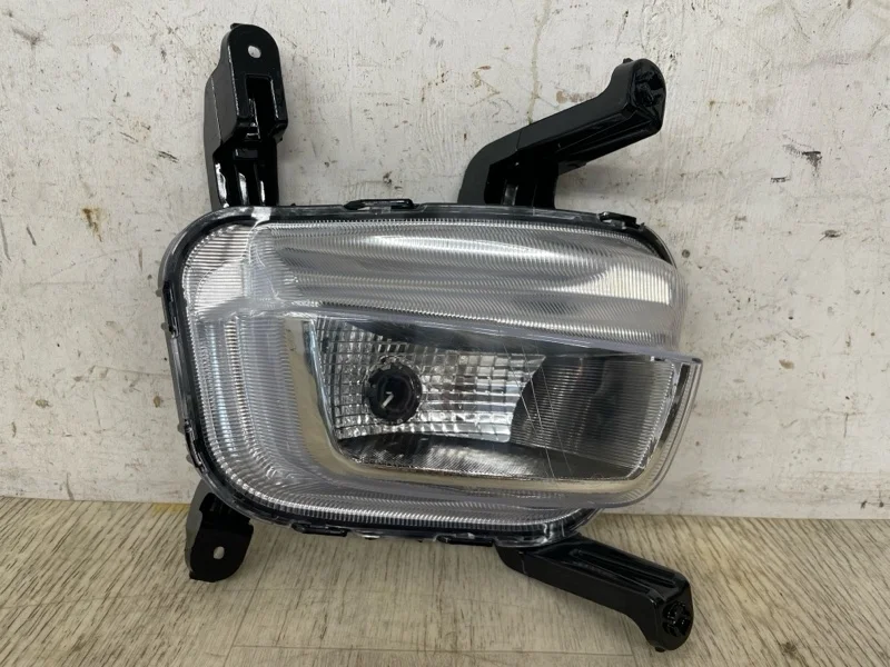 Фара противотуманная KIA RIO 2015 922084Y000 1.4, передняя правая