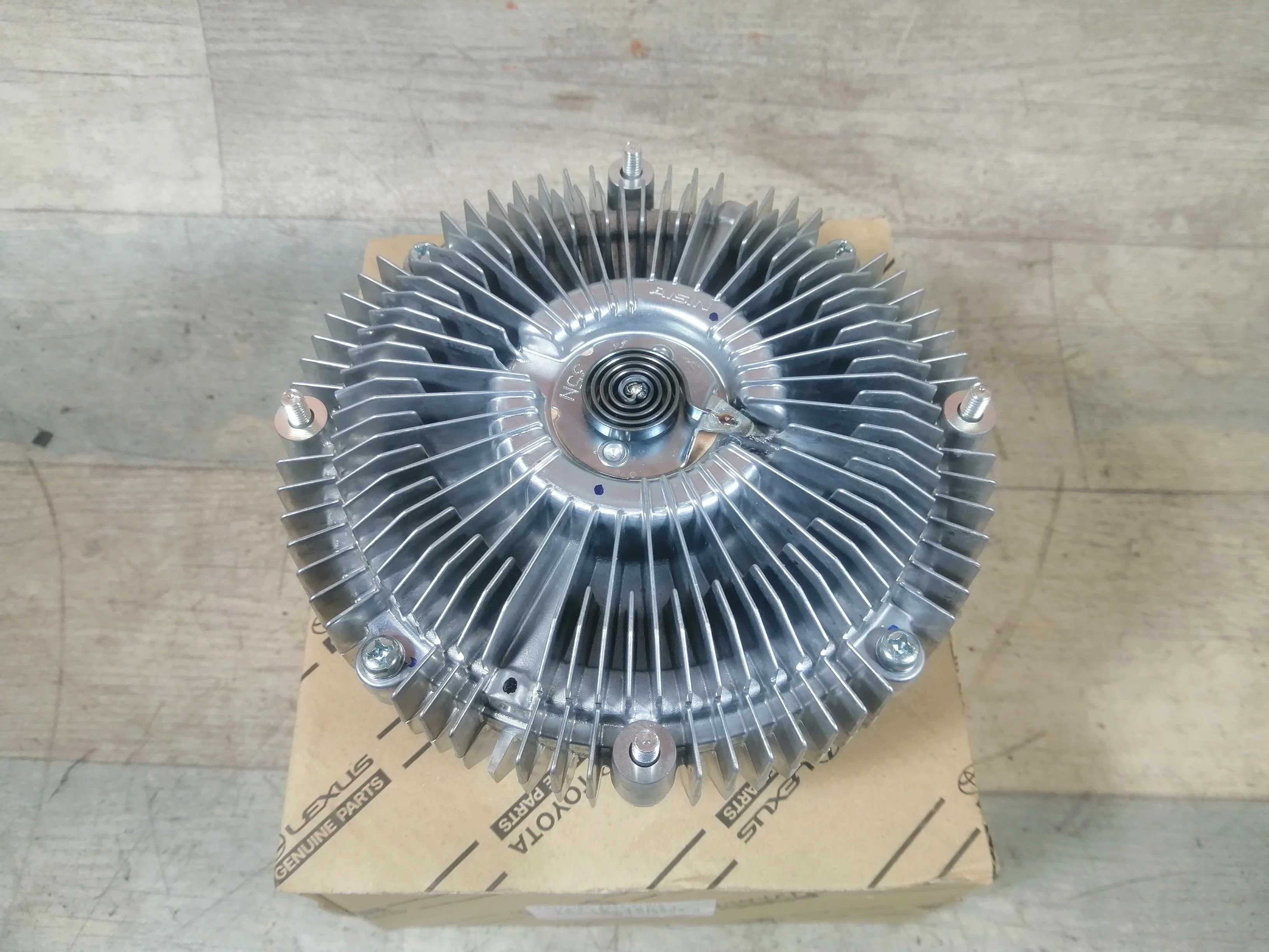 Вискомуфта TOYOTA LC200, LEXUS LX570