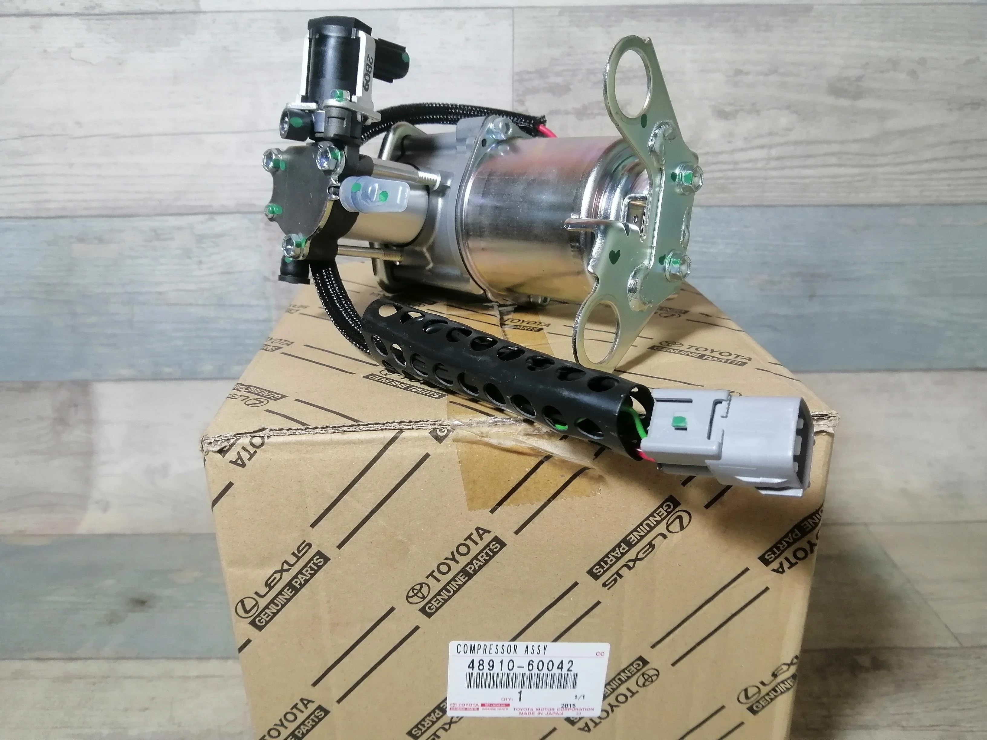 Насос активной подвески Land Cruiser Prado 150, Lexus  GX460