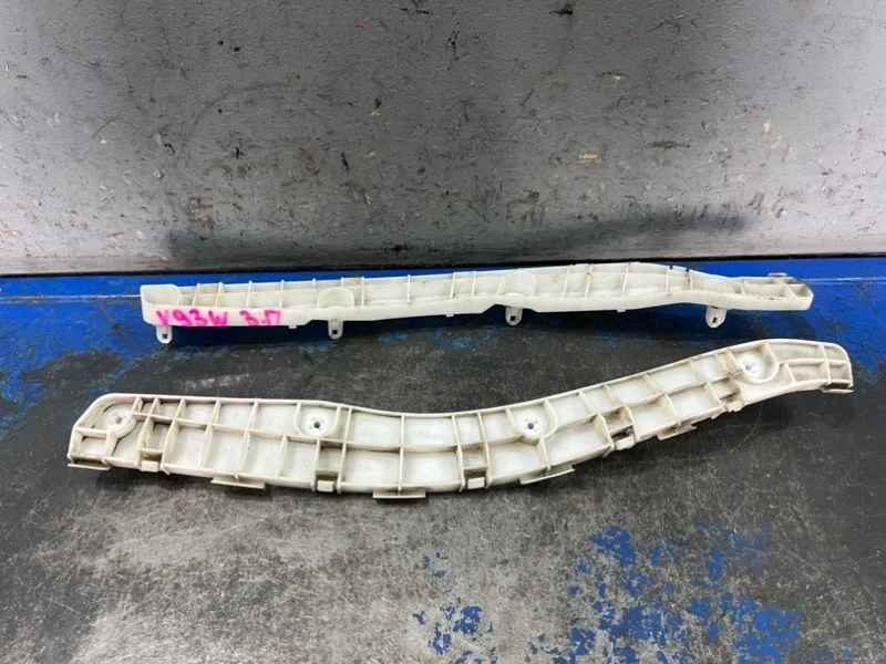 Крепления бампера комплект Mitsubishi Pajero 4 V90