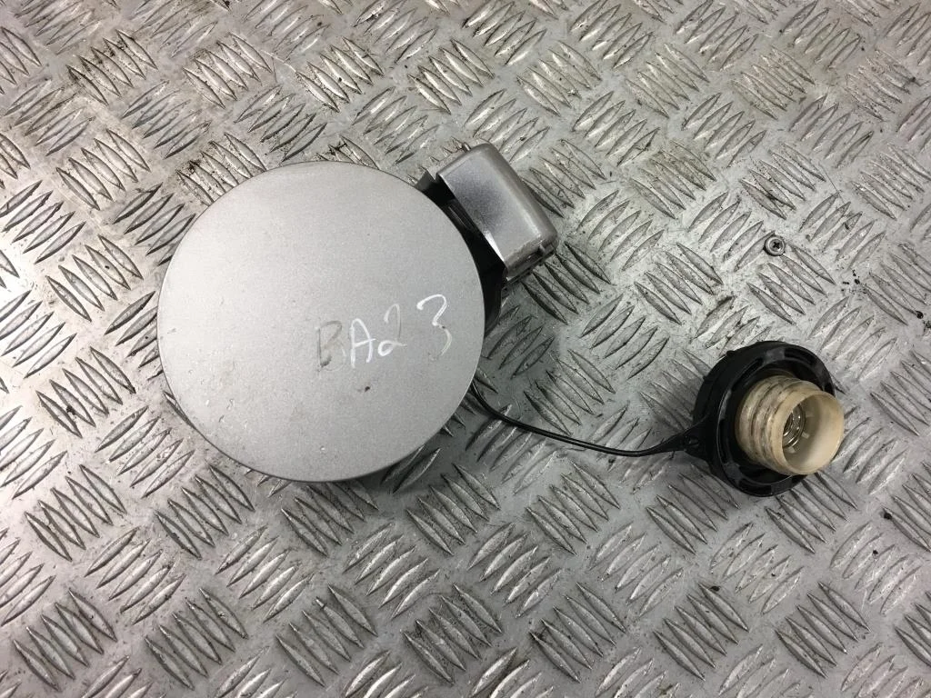 Лючок бензобака Hyundai TUCSON I (2004—2015)