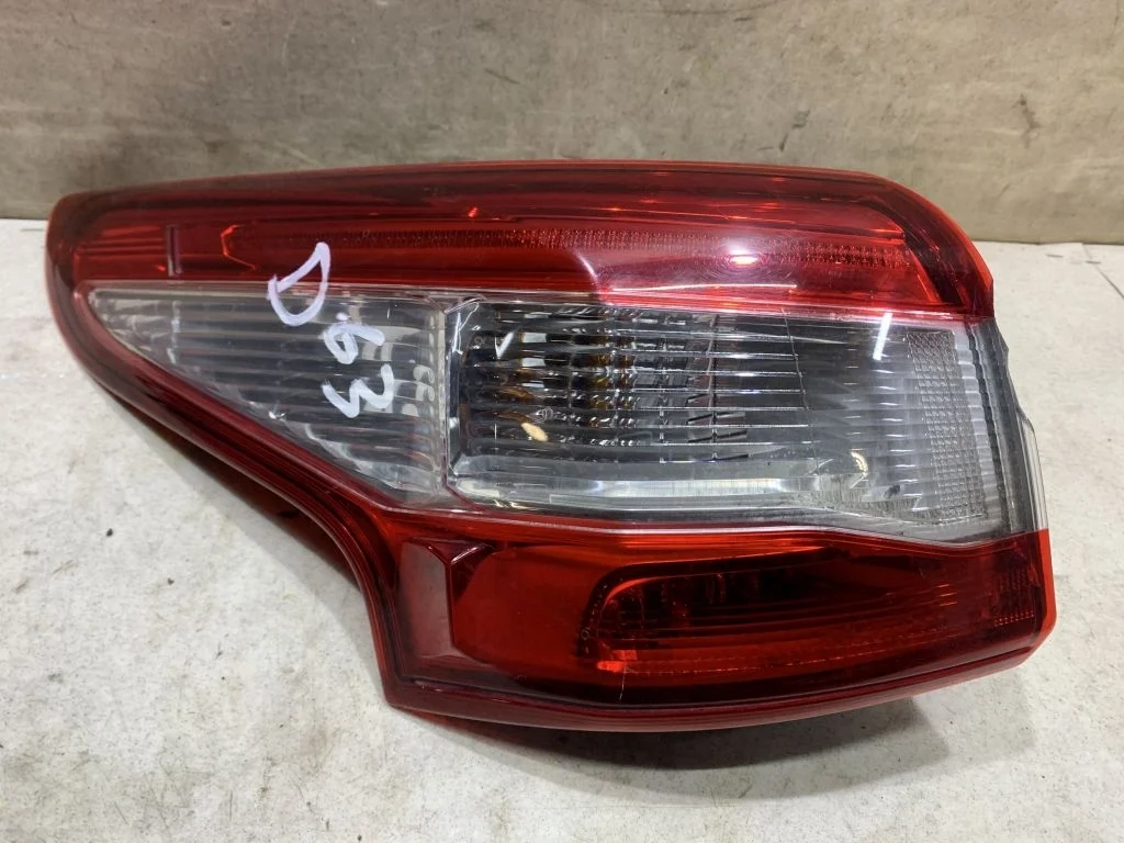 Фонарь задний левый Nissan Qashqai J11 С ДЕФЕКТОМ