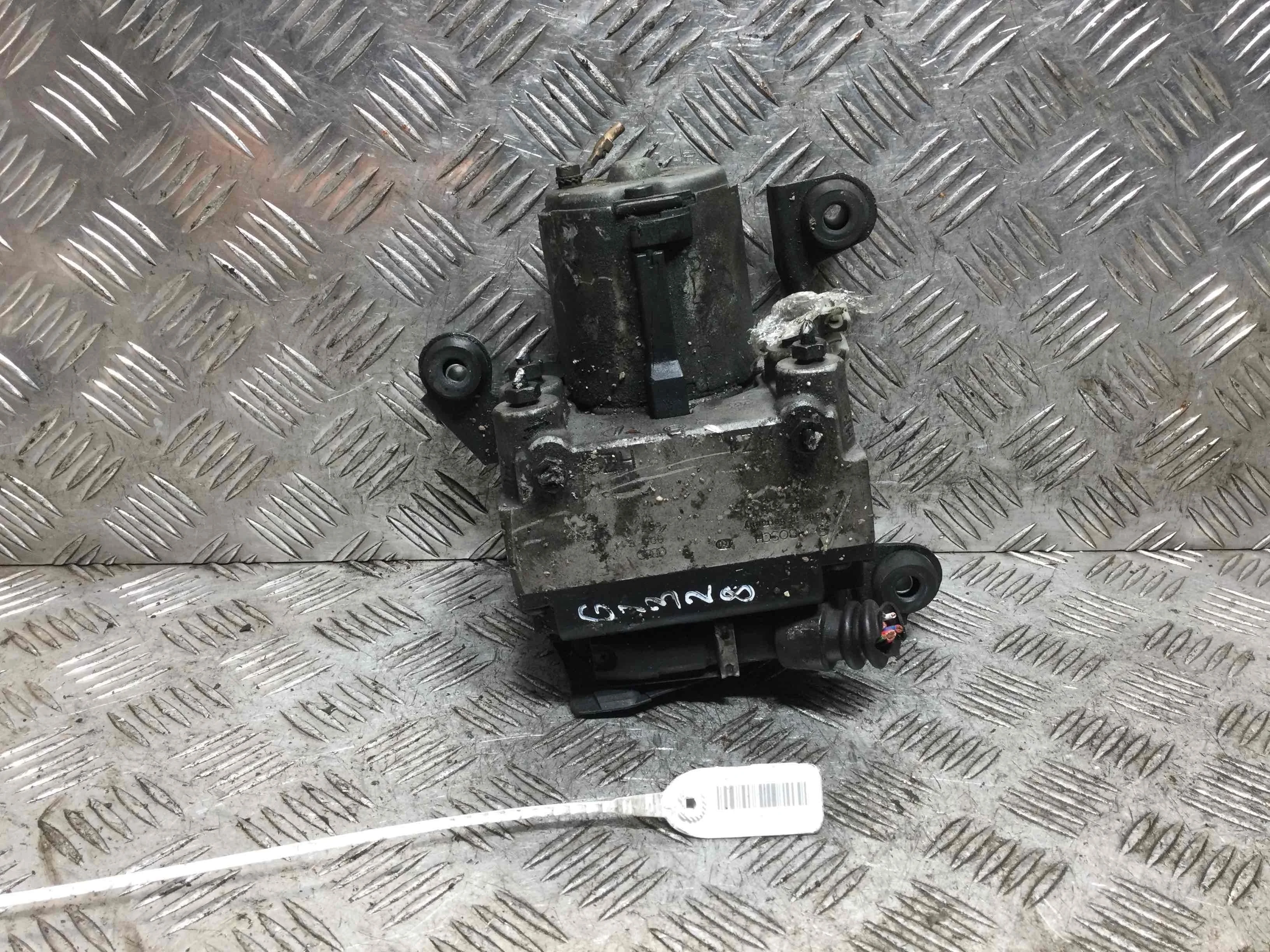 Блок ABS Audi A4 B5 (1994-1999) бензин 1.6 i Механика Седан