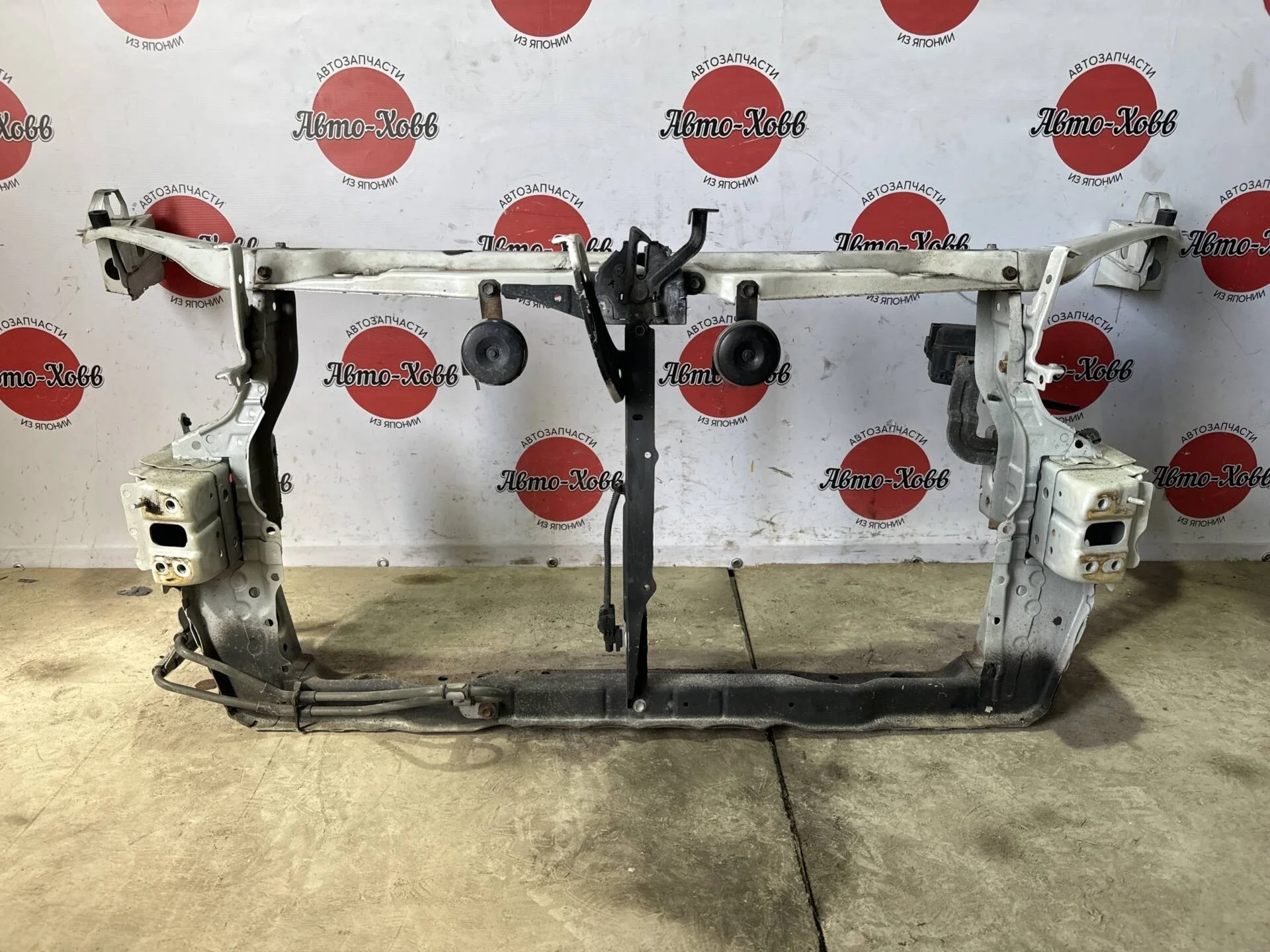 Панель передняя (телевизор) Toyota Camry ACV40