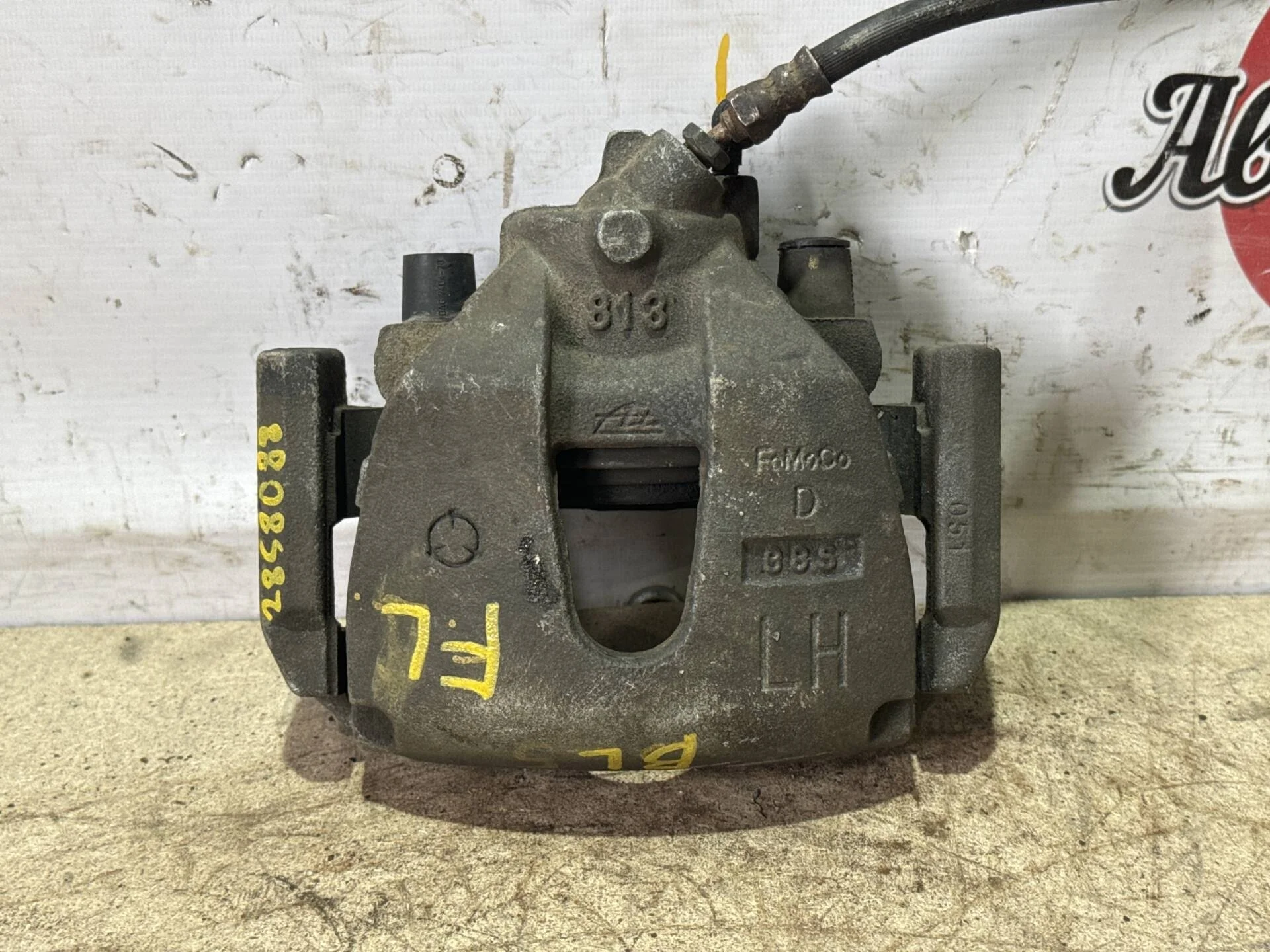 Суппорт передний левый Mazda 3 BL