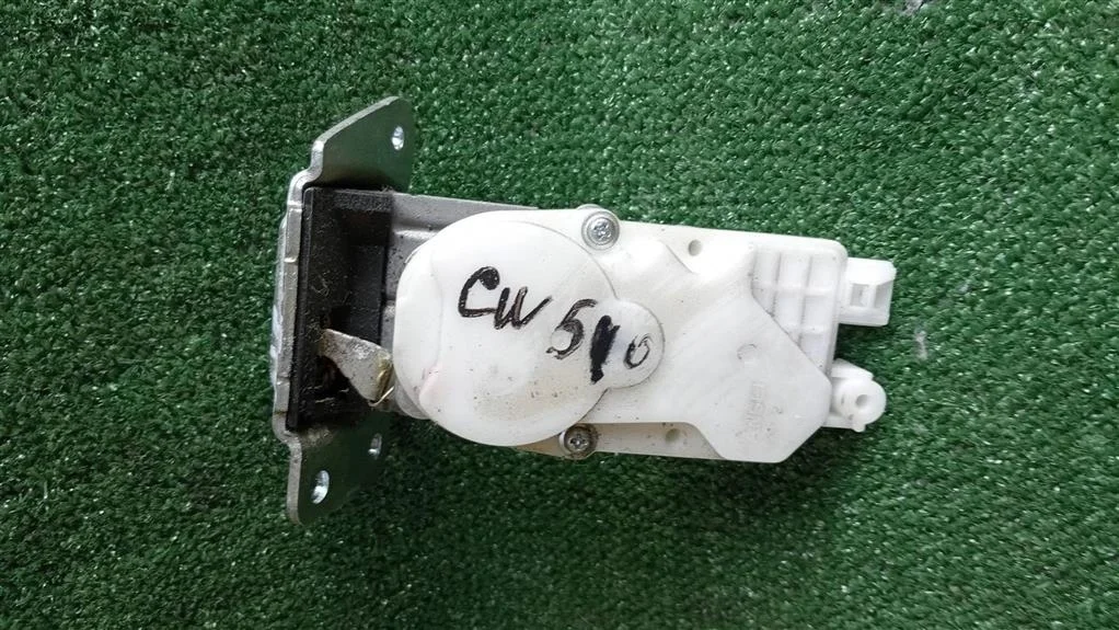 Б.у. замок багажника MITSUBISHI OUTLANDER XL CW5W MITSUBISHI OUTLANDER XL CW5W