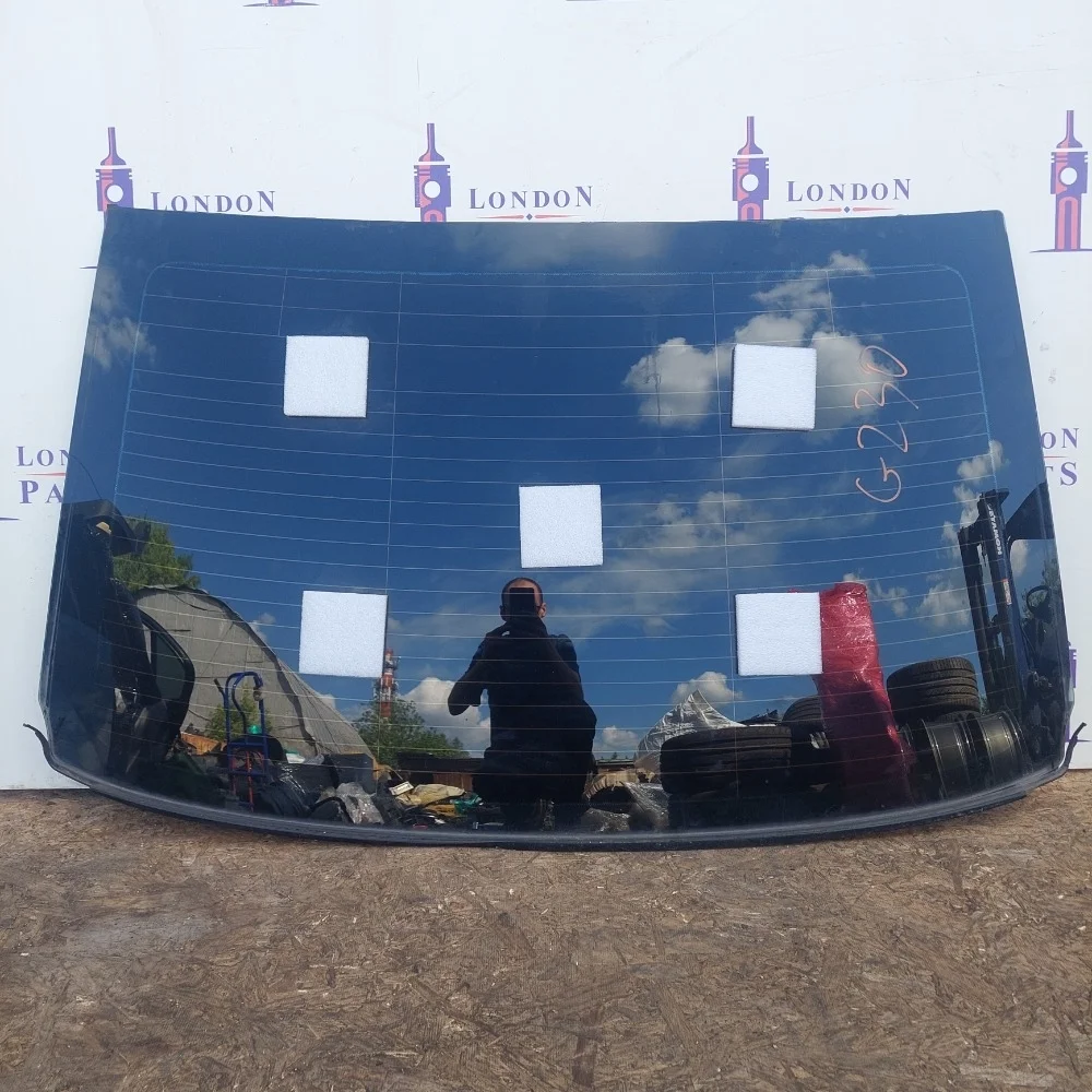 Стекло BMW F02