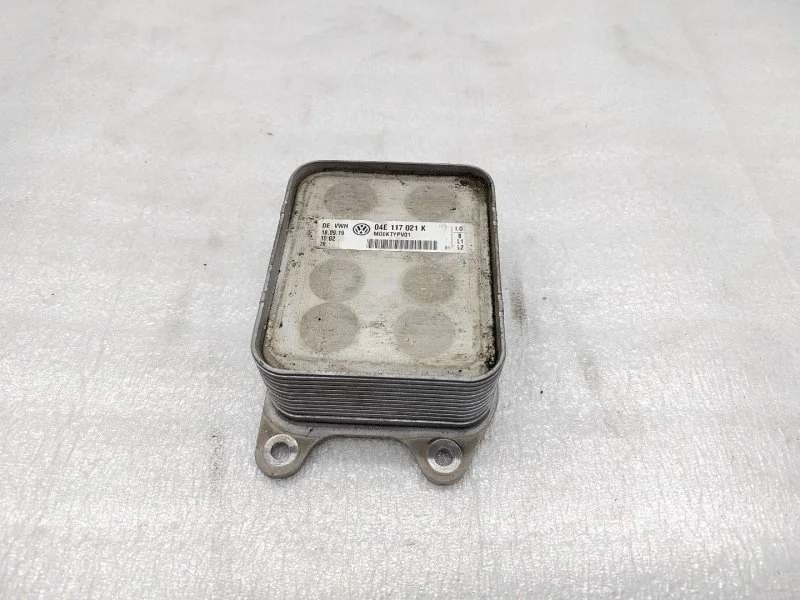 Радиатор масляный (теплообменник) Skoda Karoq 2019 NU7