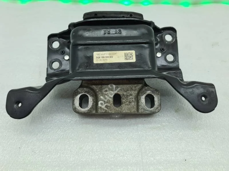 Опора двигателя Skoda Karoq 2019 NU7