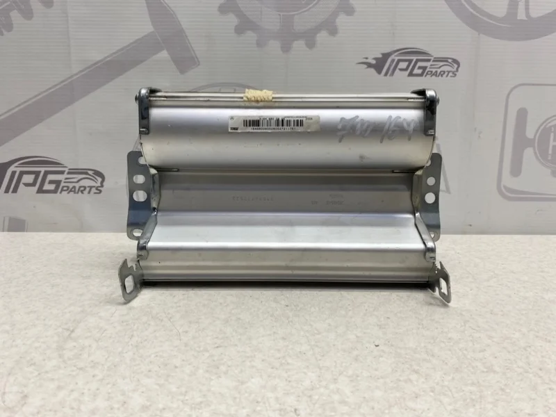 Подушка безопасности в торпеду Mercedes-benz ML W164