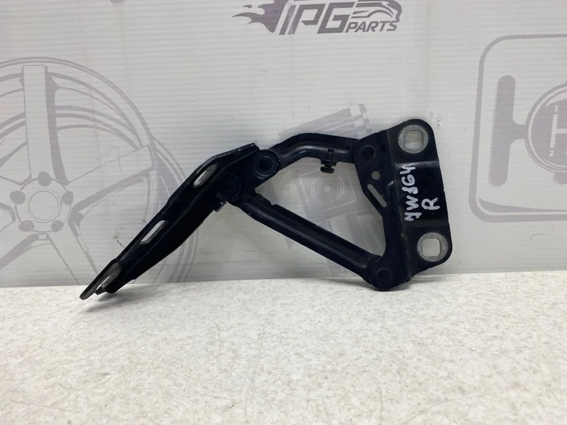 Петля капота правая Mercedes-benz W164