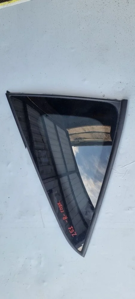 Стекло кузовное глухое правое Nissan Murano Z51