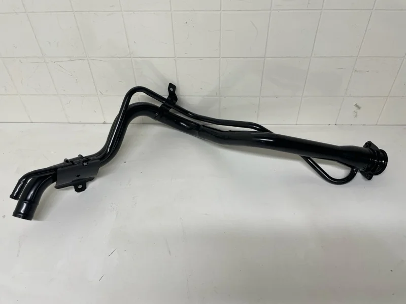 ГОРЛОВИНА БЕНЗОБАКА MITSUBISHI LANCER 9 2000 2001 2002 2003 2004 2005 2006 2007 2008 2009 2010 2011 MBL50389292 CS1A 4G13