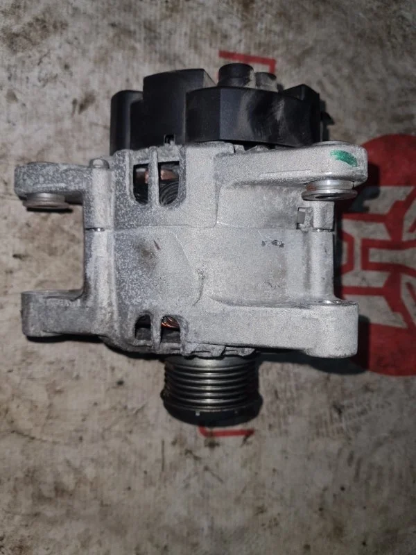 Генератор Peugeot 208 2015 CC