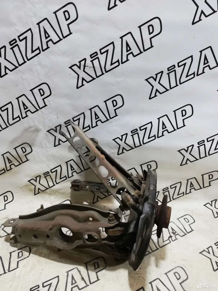 Кулак задний левый в сборе bmw x1 e84 lci