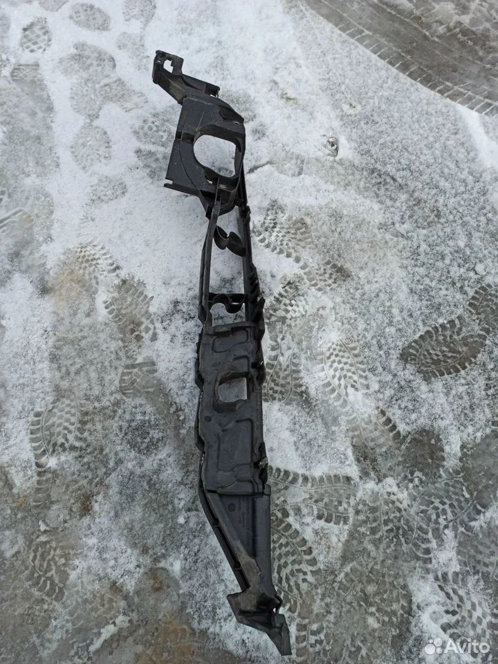 Кронштейн крыла правого переднего bmw x6 e71