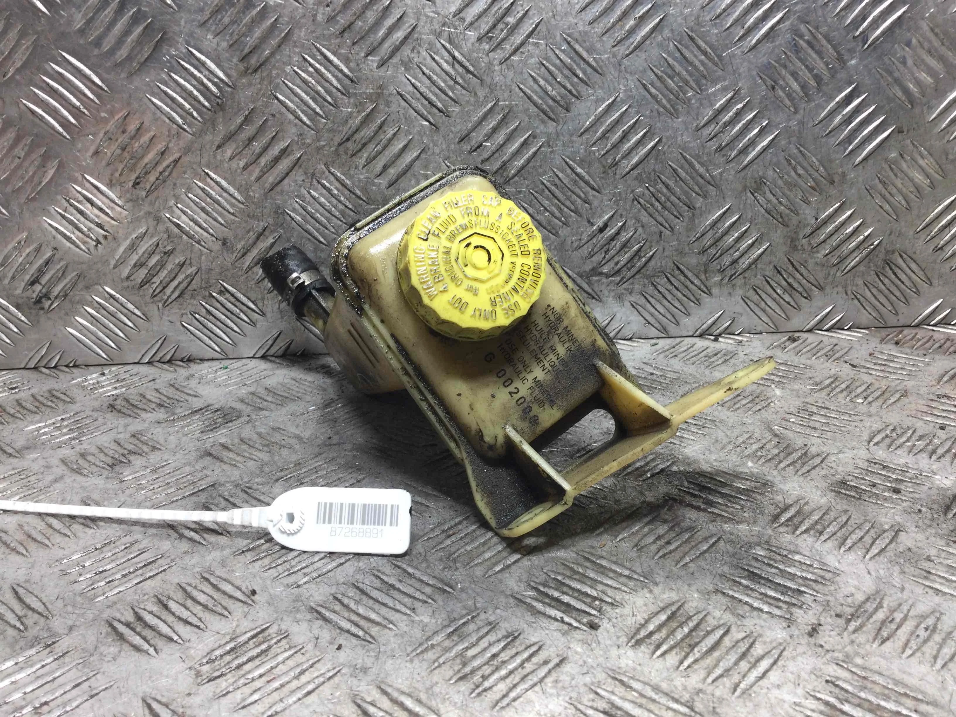 Бачок гидроусилителя Audi A4 B5 (1994-1999) бензин 1.6 i Автомат Седан