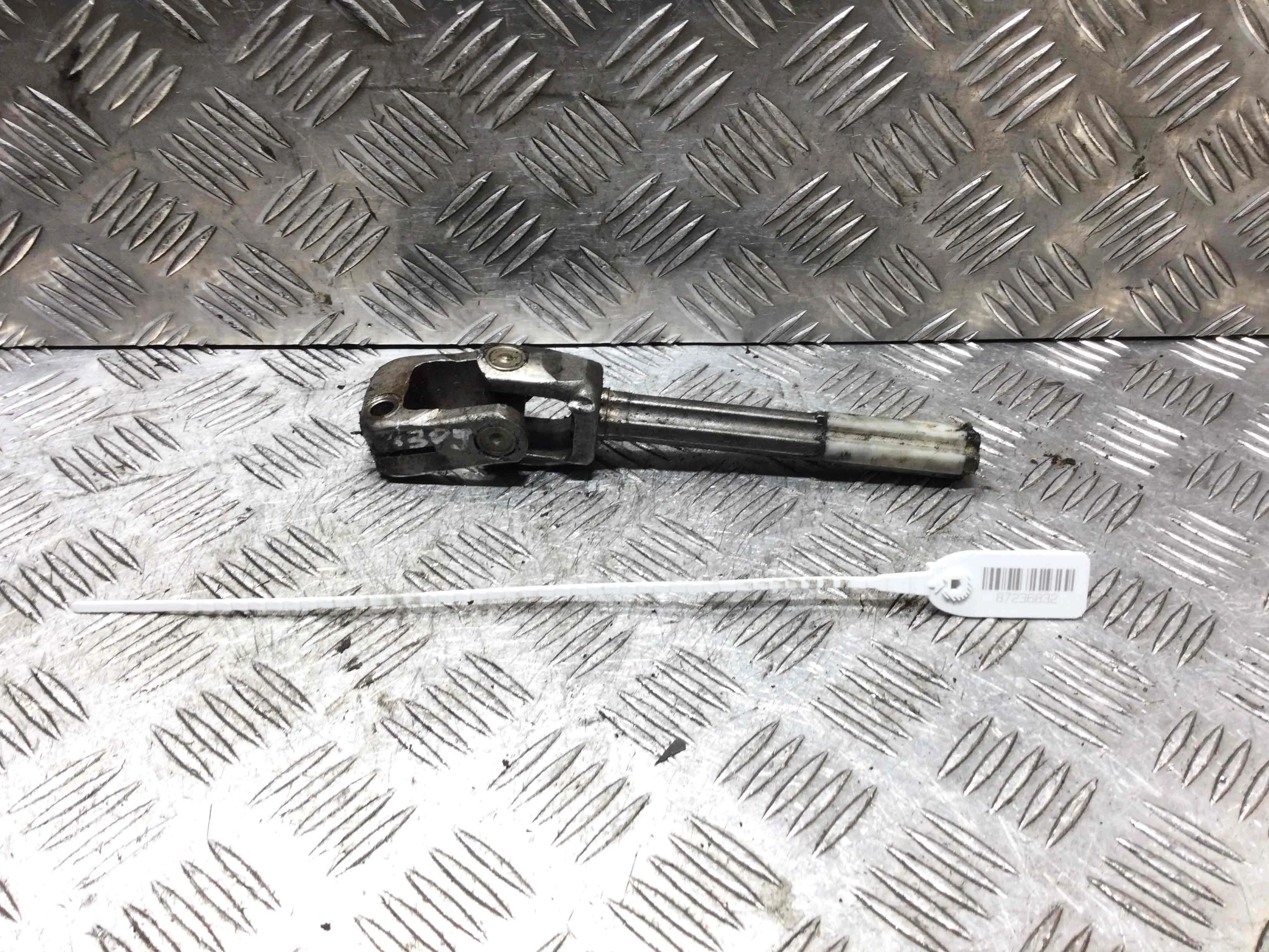 Рулевой карданчик Audi A3 8L (1996-2000) бензин 1.8 i Механика Х/б