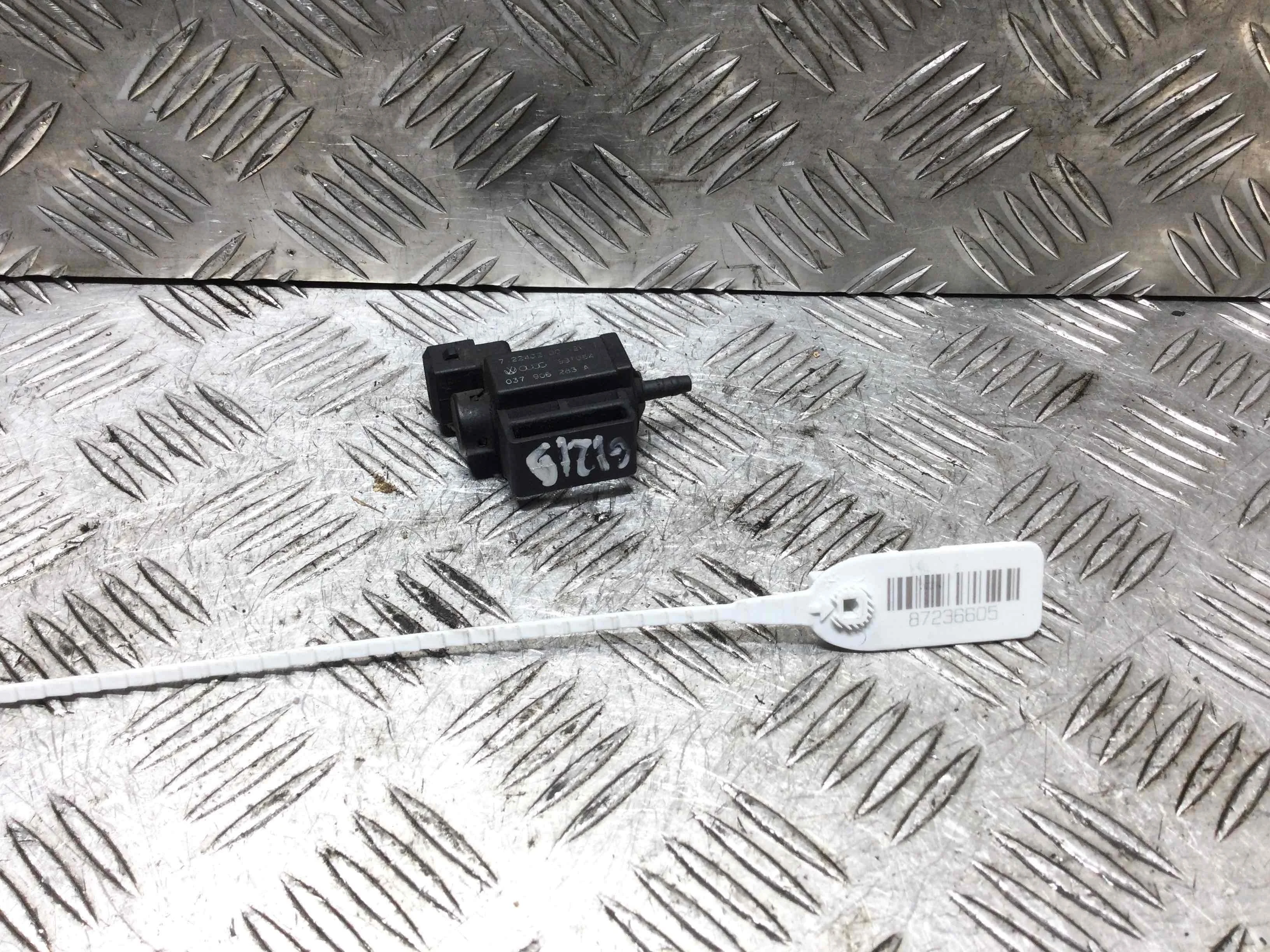 Клапан электромагнитный Volkswagen Golf 4 поколение (1997-2004) бензин 1.6 i Механика Х/б