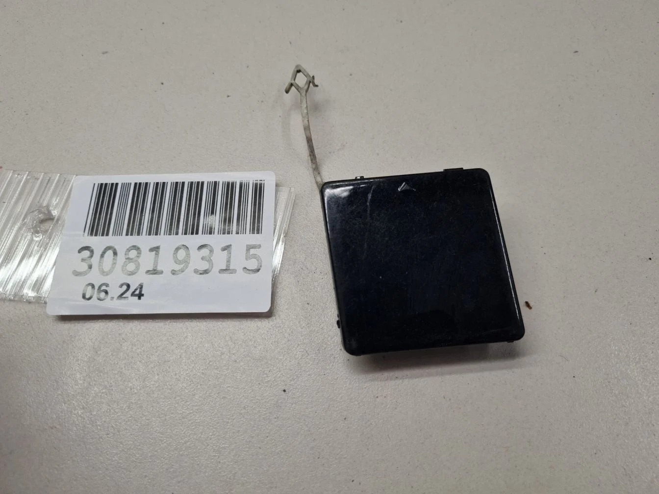 Заглушка заднего бампера буксировочного крюка для Mercedes C-klasse W203 2000-2008