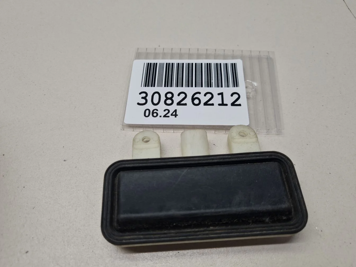 Кнопка открывания багажника для Mercedes A-klasse W176 2012-2018