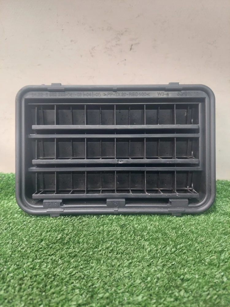 Вентиляционная решетка BMW F10