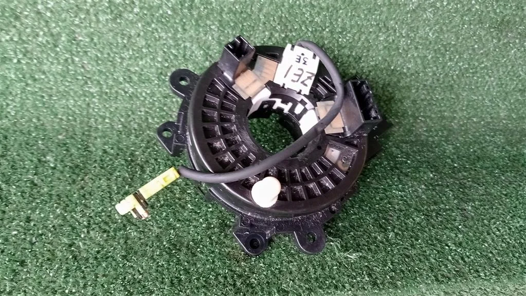 Б.у. шлейф рулевой NISSAN LEAF ZE NISSAN LEAF ZE