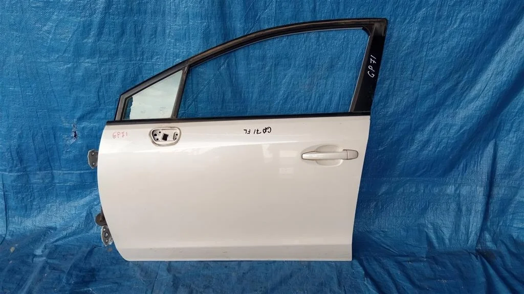 Б.у. дверь SUBARU IMPREZA GP SUBARU IMPREZA GP