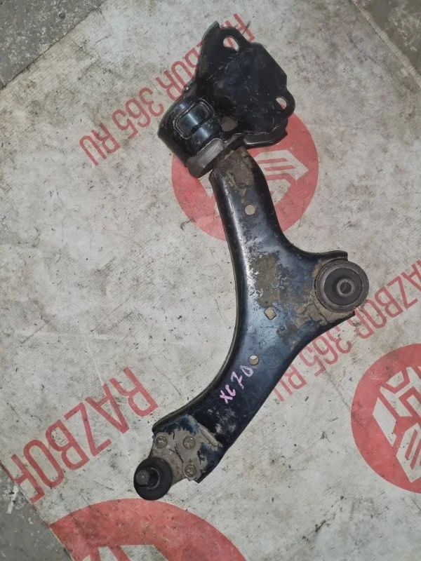 Рычаг подвески Volvo XC70 2010