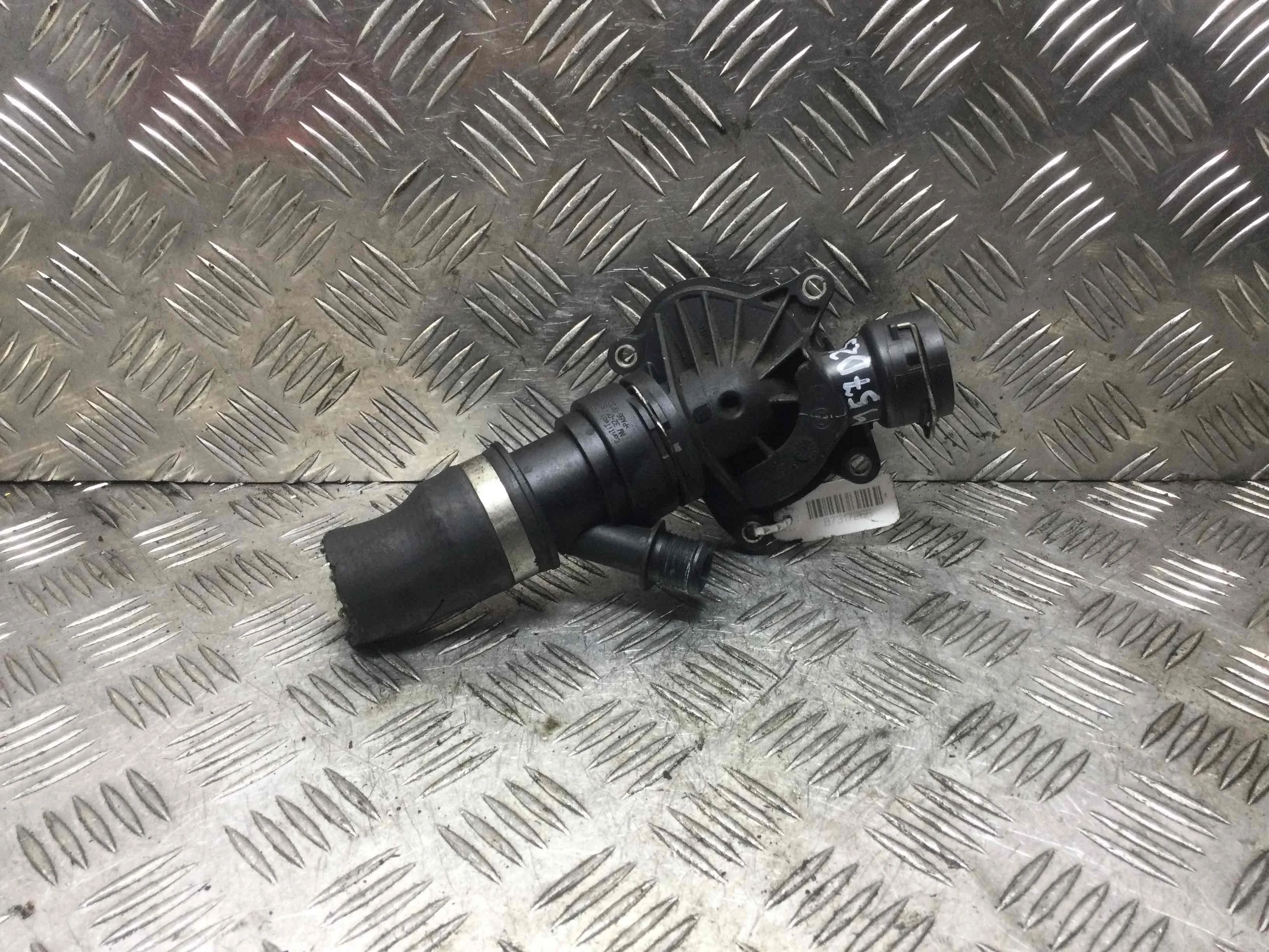 Корпус термостата BMW 5-Series 5-Series E60/E61 (2002-2007) дизель 2.5 D Механика Седан