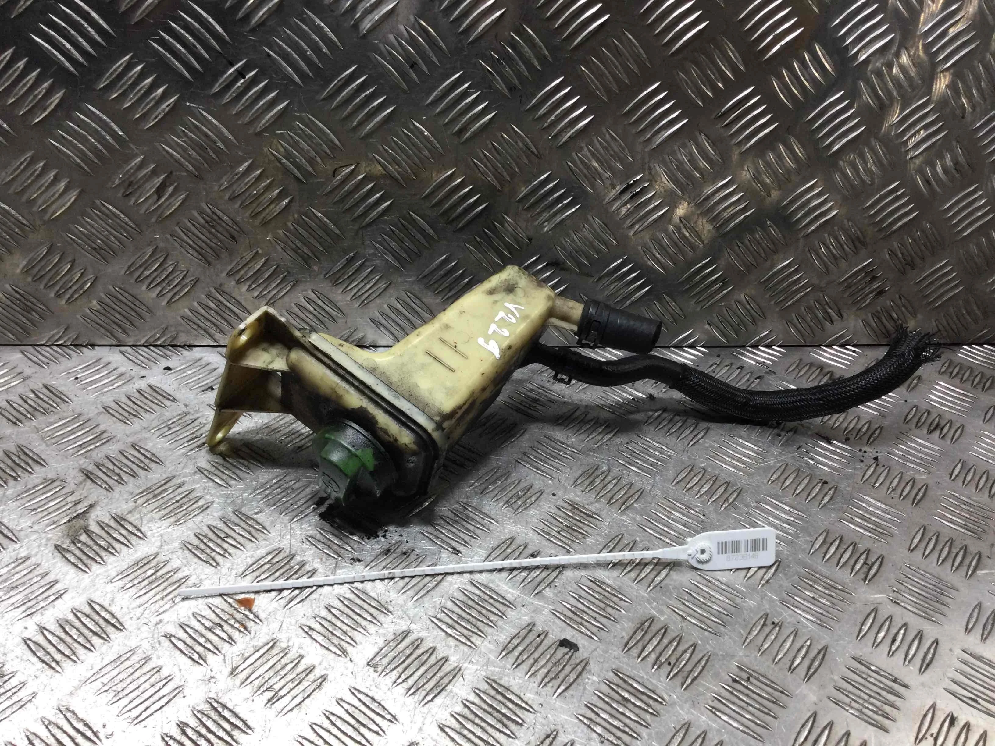 Бачок гидроусилителя Audi A6 C5/4B (1997-2004) дизель 2.5 TDI Автомат Седан