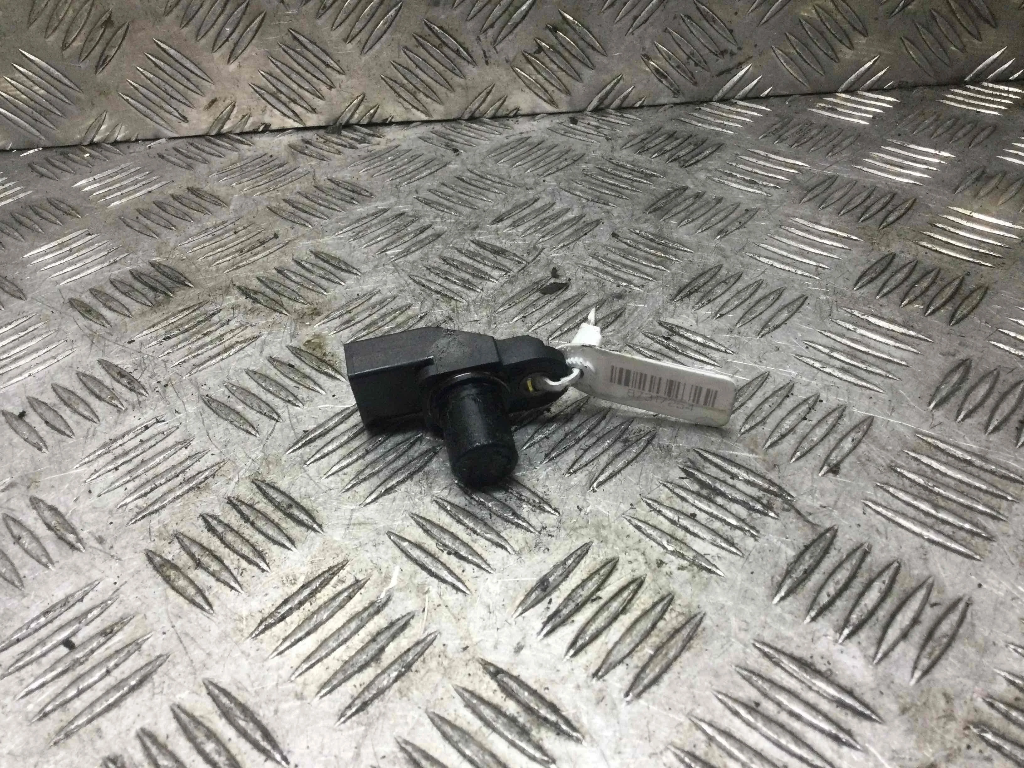 Датчик распредвала BMW 5-Series E60/E61 (2002-2007) дизель 2.5 D Механика Седан