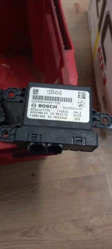 Блок управления парктрониками opel Astra 2011 J