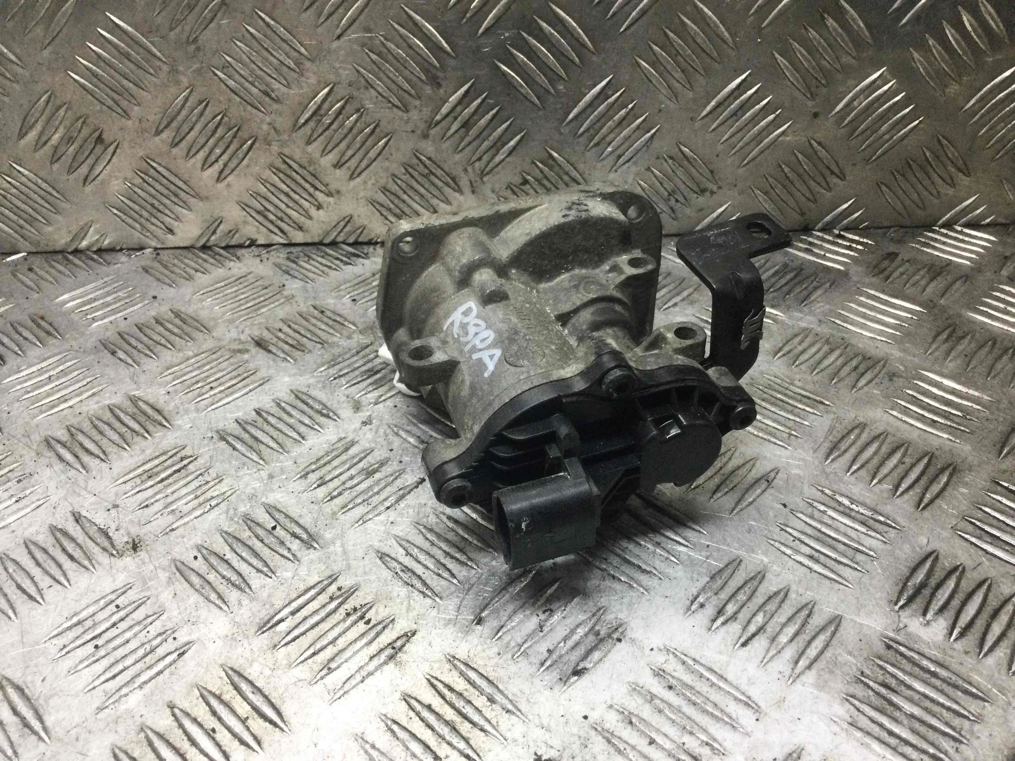 Клапан EGR Ford Transit Connect 1 поколение (2002-2009) дизель 1.8 TDCi Механика Универсал