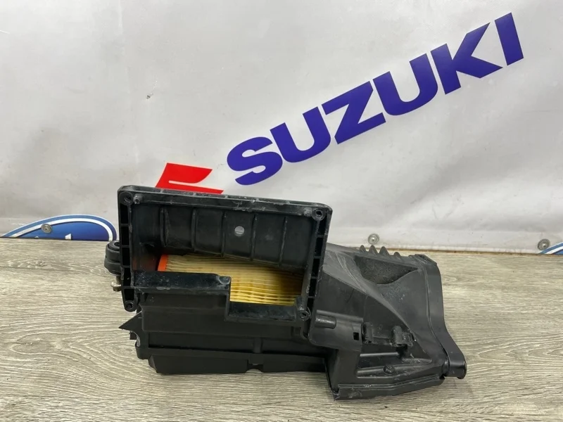 Корпус воздушного фильтра Mercedes-Benz -class 2006 W211