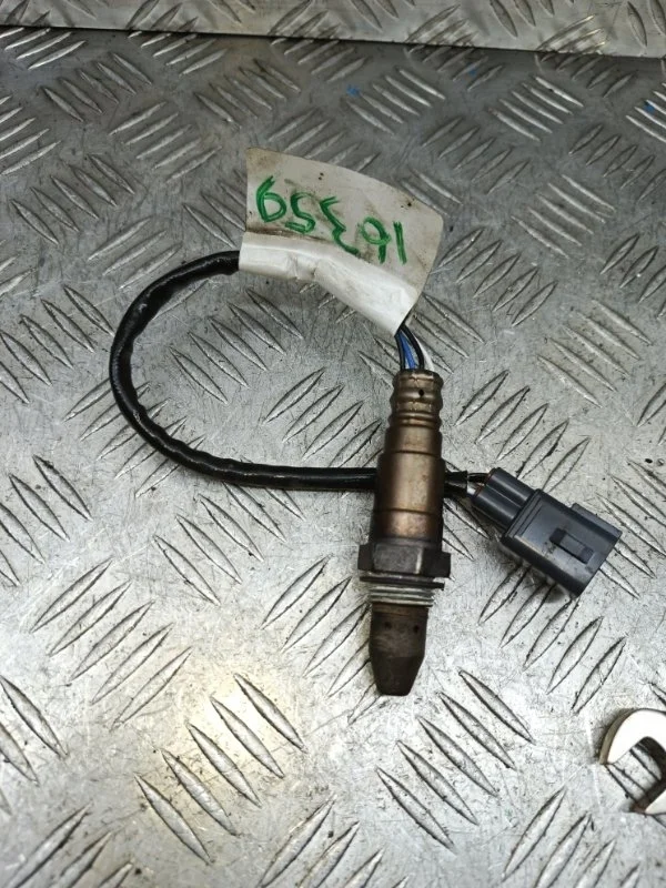 Датчик кислорода Toyota Corolla 8946752060 E180 2ZRFE