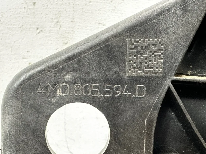 Передняя панель Audi Q7 2015- 4M