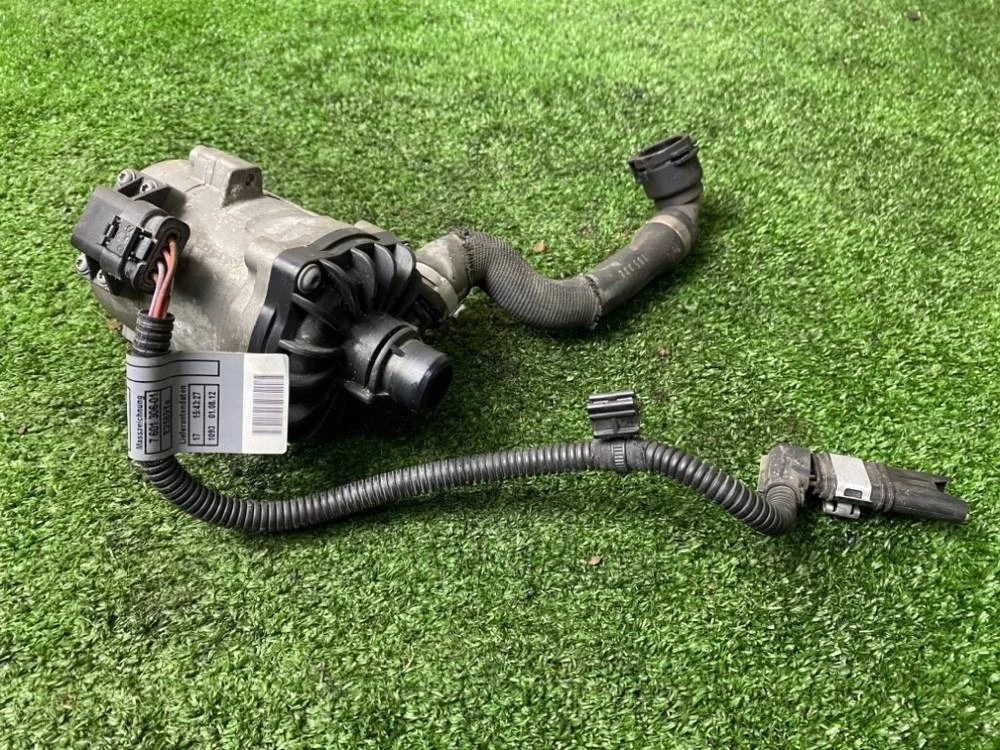 Дополнительная водяная помпа BMW 650i F06