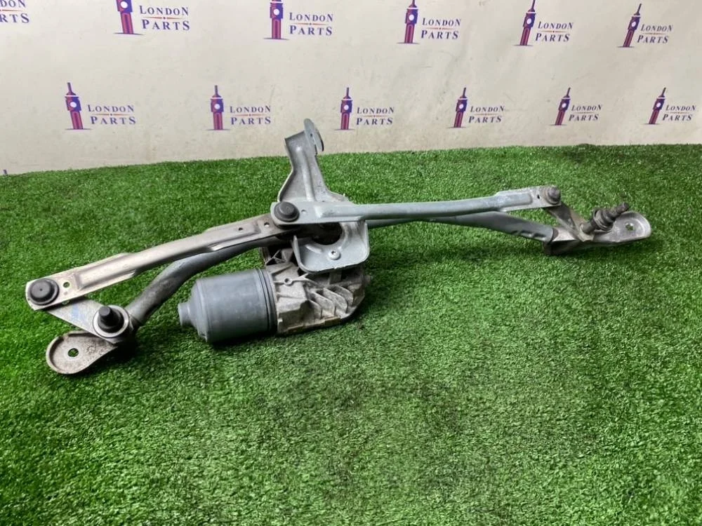 Трапеция стеклоочистителей BMW F02